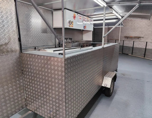 Reboque de Venda Ambulante ou Food Truck
