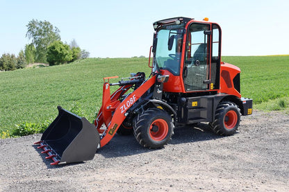 Carregadeira frontal APS ZL08F