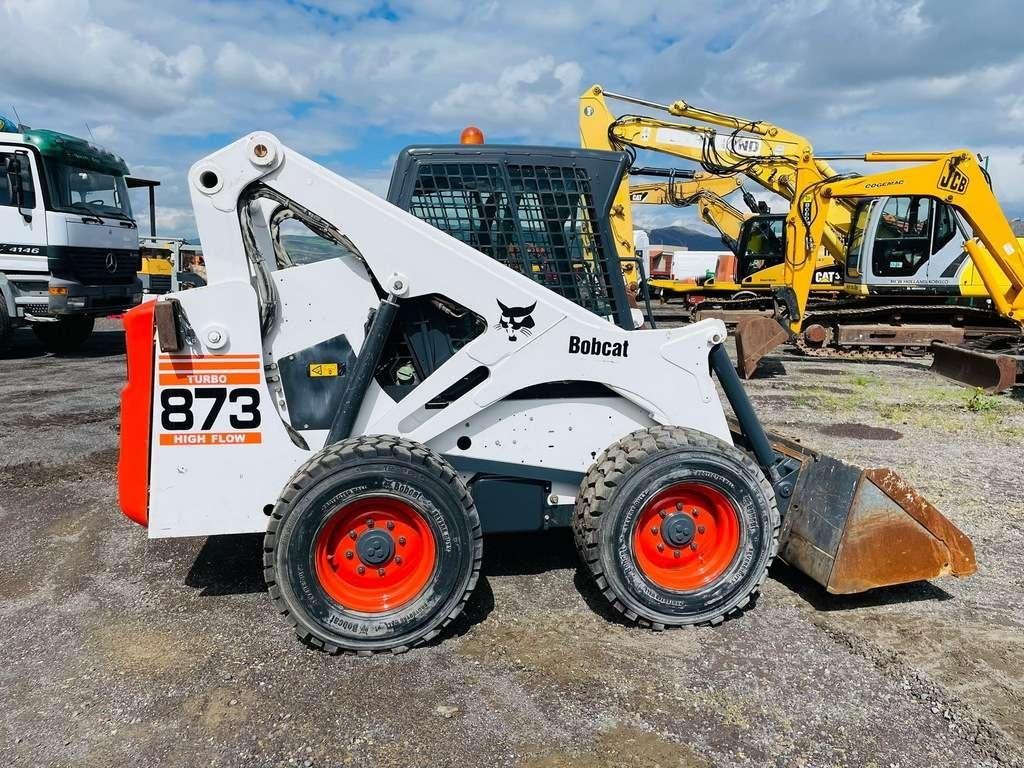 Minicarregadeira Bobcat 873h