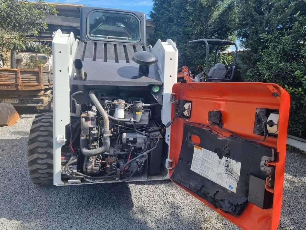Minicarregadeira Bobcat 963