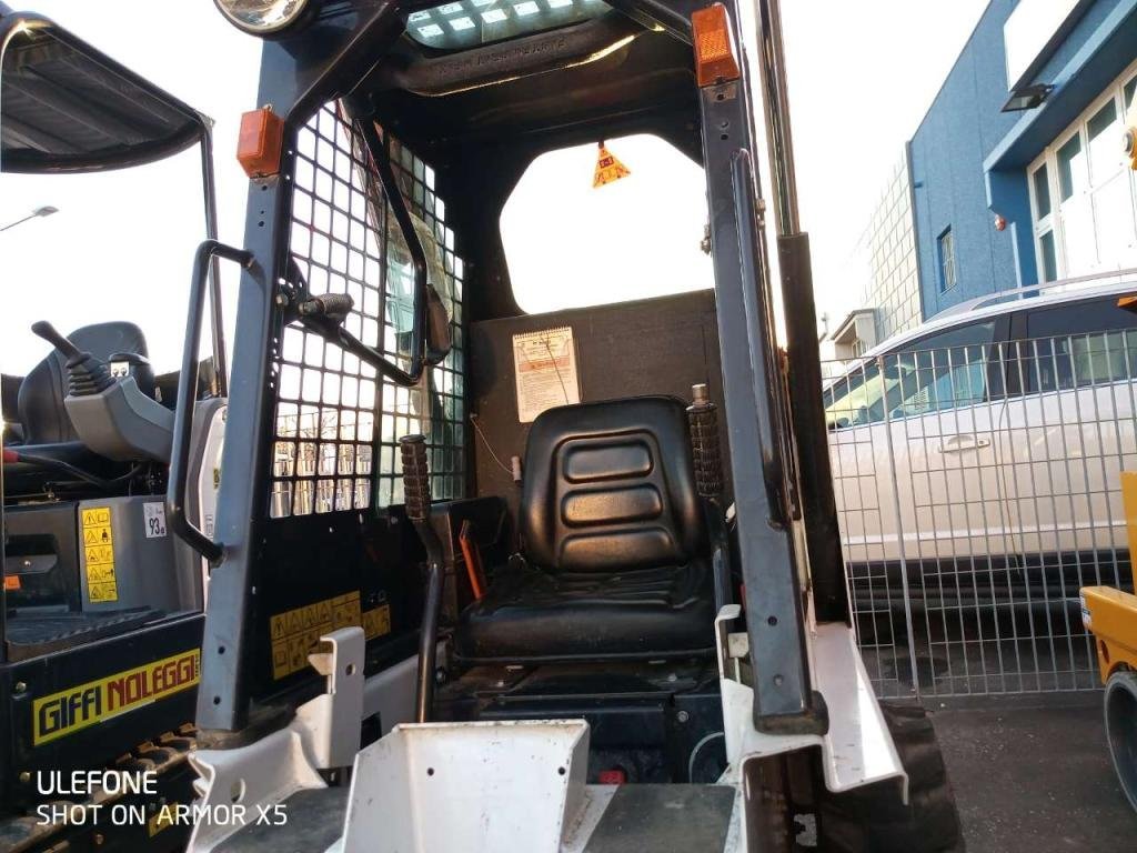Minicarregadeira Bobcat S70