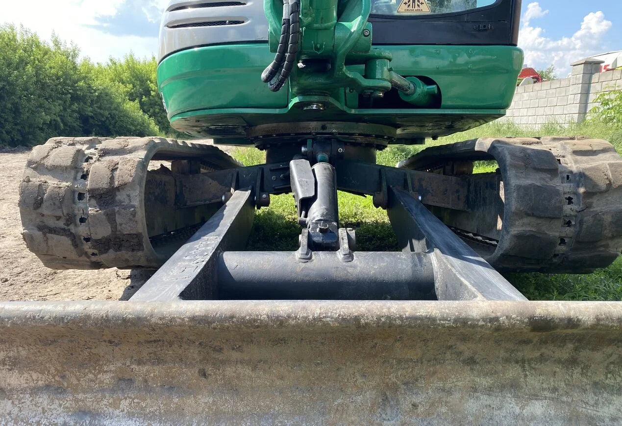 Jcb 8045 STS + 3 caçambas / Miniescavadeira 2007 4,75 T