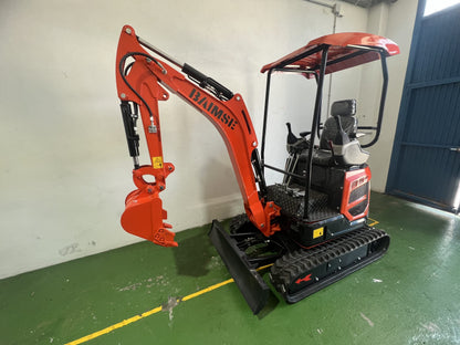 Mini Escavadeira Giratória BAIMSE 1800 kg, Motor Kubota de 3 Cilindros