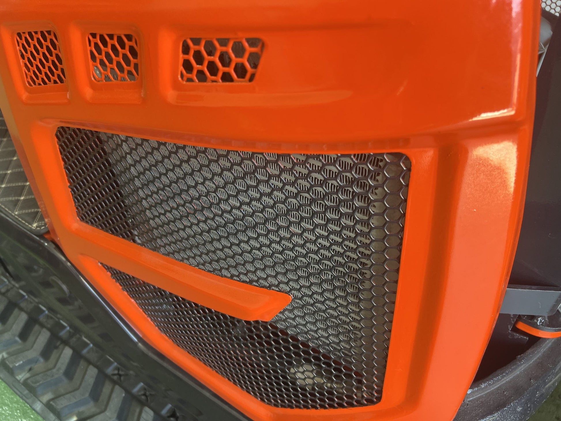 Mini Escavadeira Giratória BAIMSE 1800 kg, Motor Kubota de 3 Cilindros