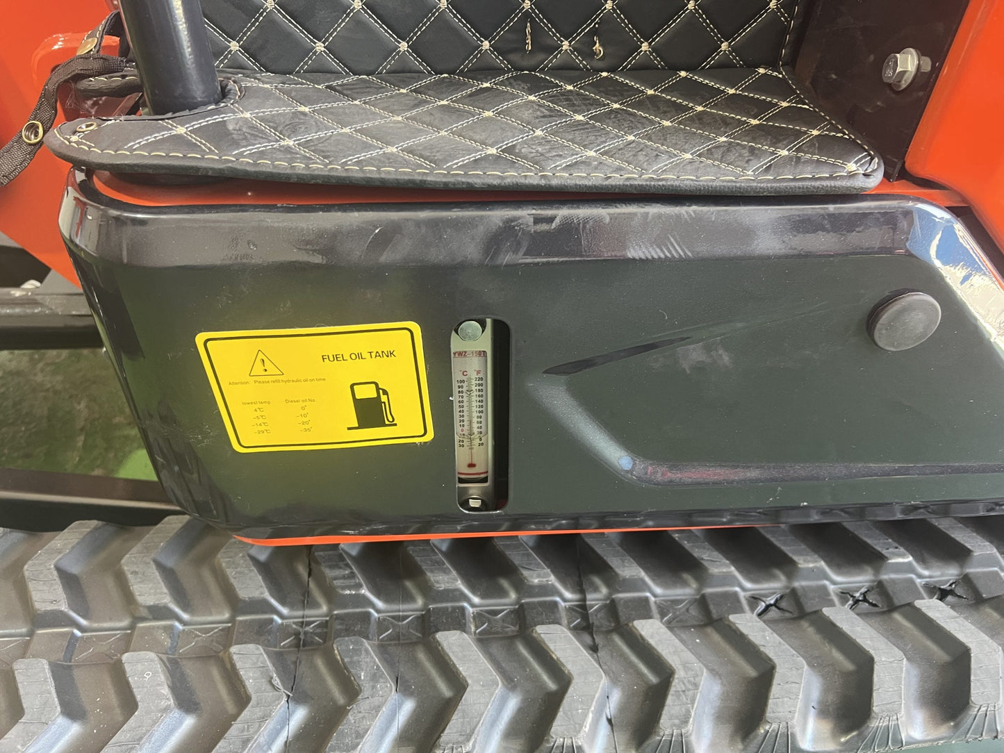 Mini Escavadeira Giratória BAIMSE 1800 kg, Motor Kubota de 3 Cilindros