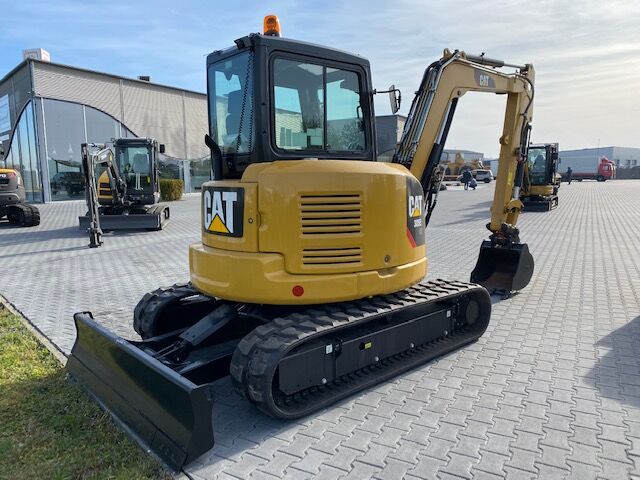 Miniescavadeira CATERPILLAR 305E Nova