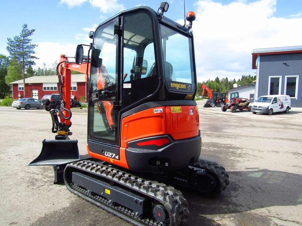 Miniescavadeira Kubota U27-4 NOVA de 2,7 T