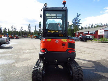 Miniescavadeira Kubota U27-4 NOVA de 2,7 T