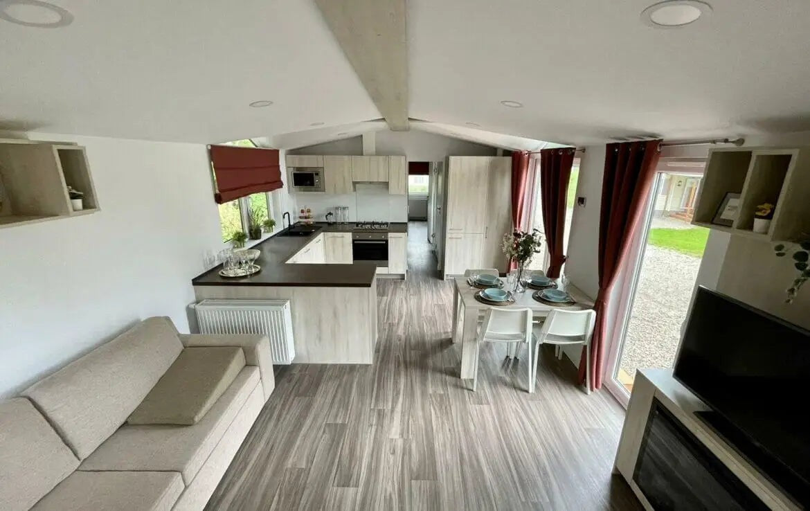 Casa móvel pequena com garagem T2