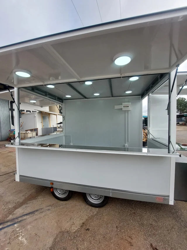 Reboque de Venda Ambulante ou Food Truck